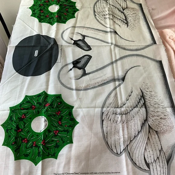 Crafts No-Sew Fabric Appliqué Daisy Kingdom Christmas Swan Apron Mitt Scare Crow - Picture 2 of 15